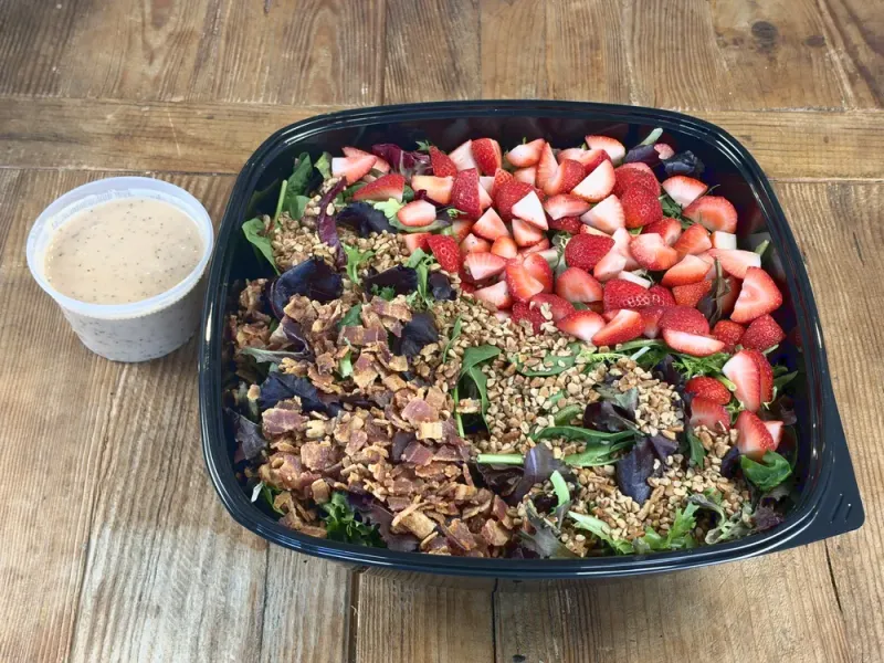 Berry Bacon Pecan Salad